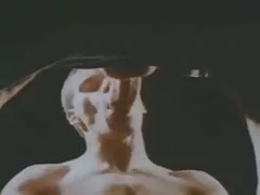 دختران برای گذراندن شب به خانه ای عجیب و غریب صعود کردند ، اما با بدن داغ خود اهمیت نمی دهند که شب را شهوانى داستان بپردازند