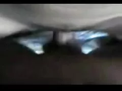 زن سبک و جلف سوتین زده آسیایی بر روی دوربین انجمن سکسی