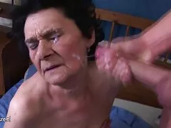 میسون دیکسون بر روی گیره سکس پورنوروسی ها روی نوک سینه ها و لثه ها
